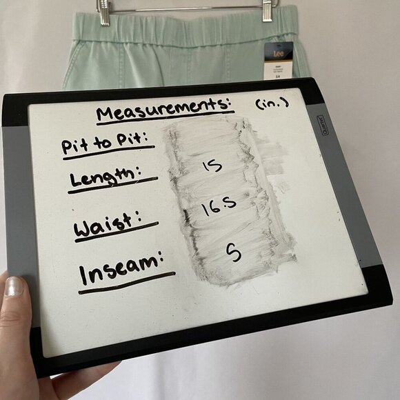 NWT Lee Womens Relaxed Fit Sea Green Shorts Medium Size 14 Summery Style - Picture 6 of 8